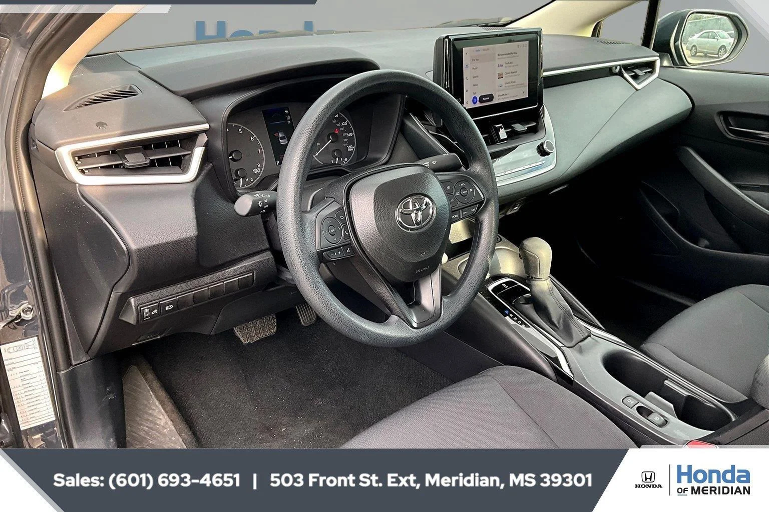 Used 2025 Underground Toyota LE image 12