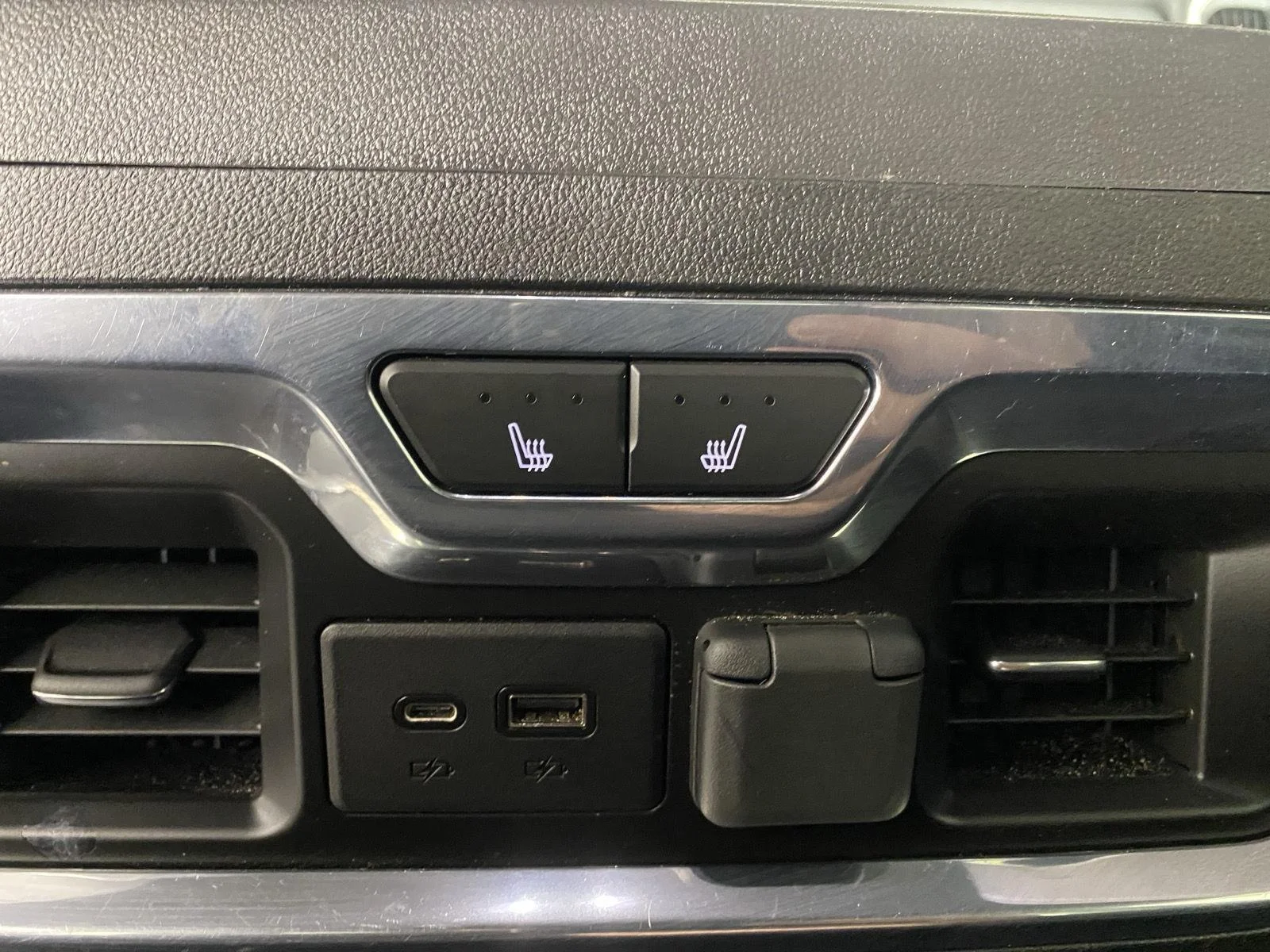 Used 2021 Summit White GMC Denali image 28