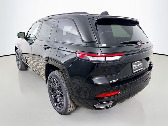 Used 2025 Black Jeep Summit image 5