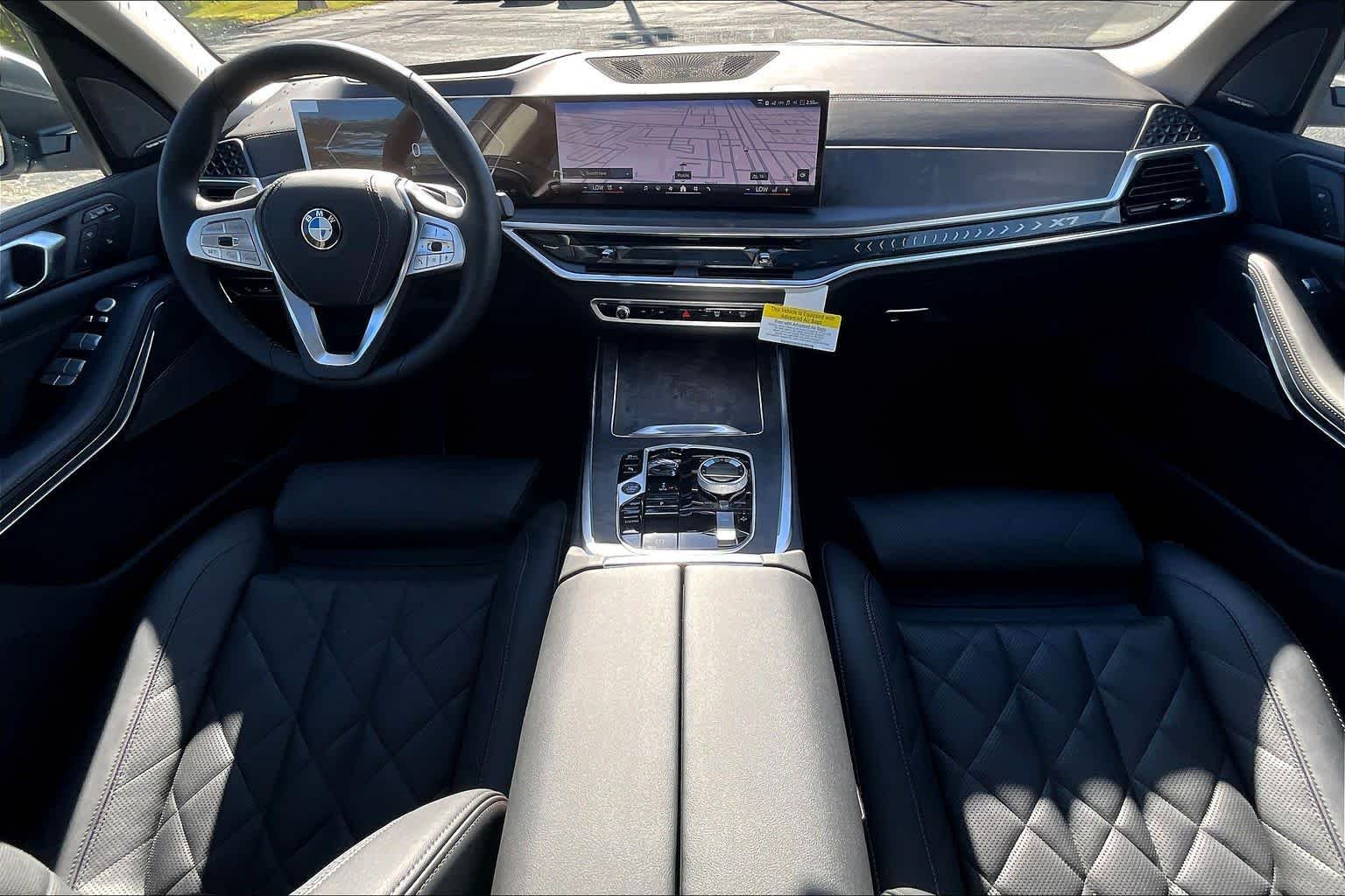 New 2026 Mineral White Metallic BMW xDrive40i image 5