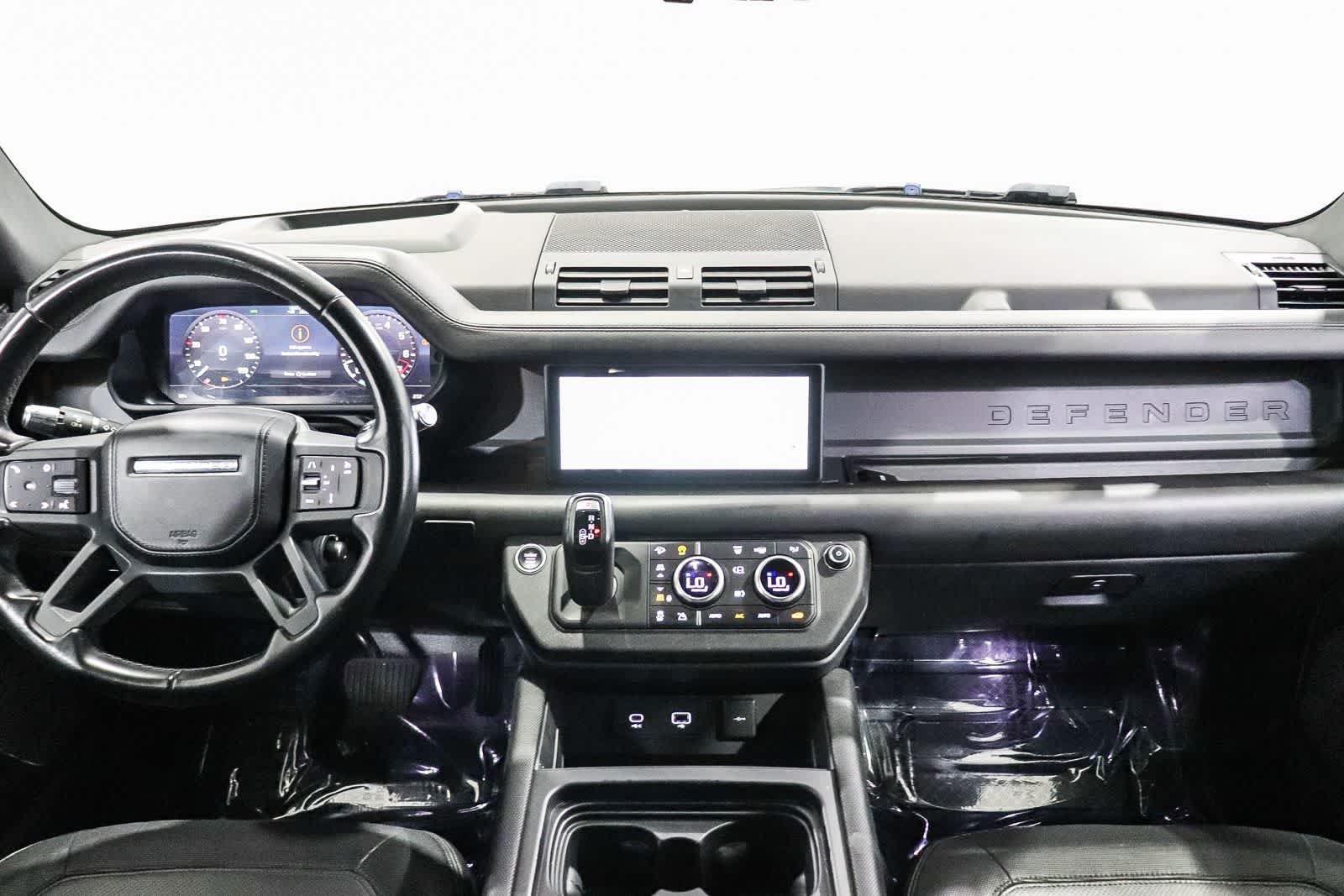 Used 2021 Black Land Rover X-Dynamic HSE image 13