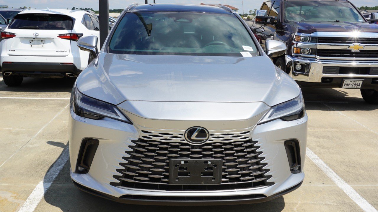 Used 2023 Silver Lexus RX 350 Luxury image 2