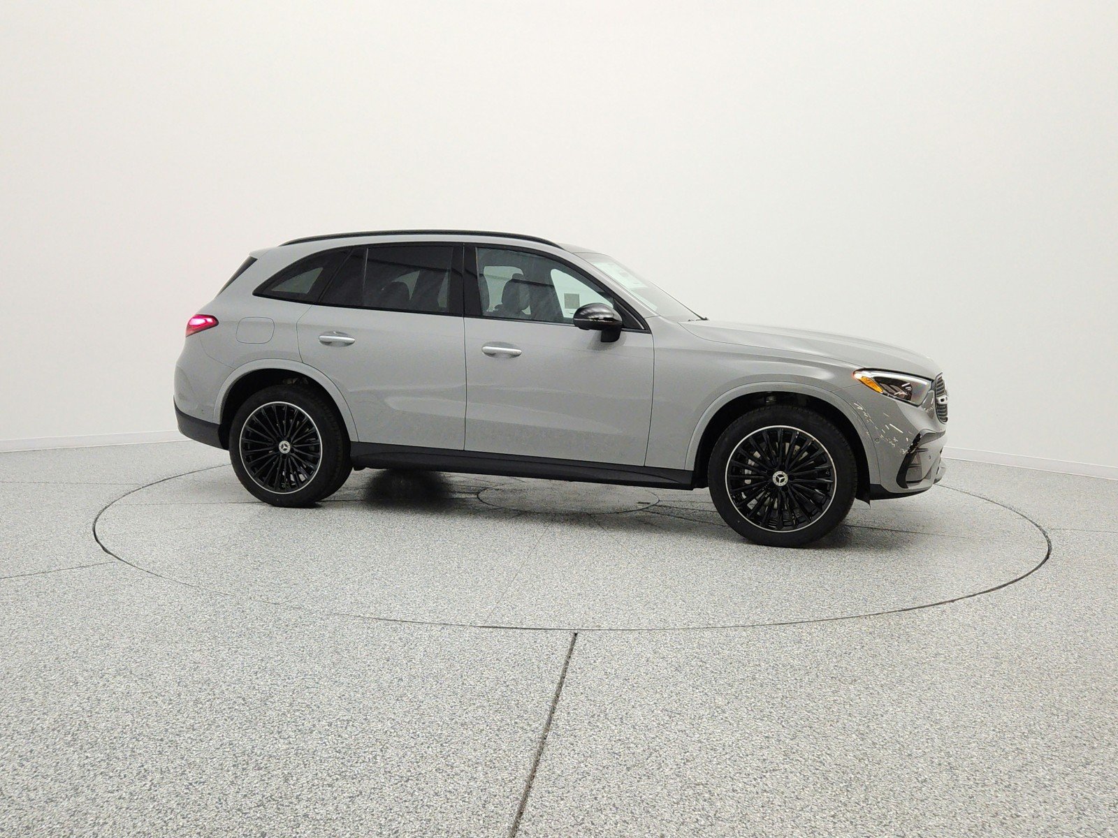 New 2026 MANUFAKTUR Alpine Grey Mercedes-Benz GLC 300 SUV image 4