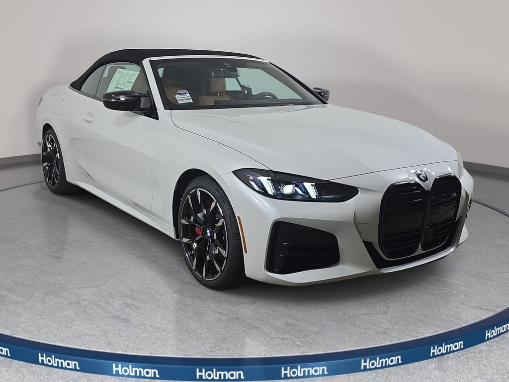 New 2027 Mineral White Metallic BMW M440i xDrive image 3