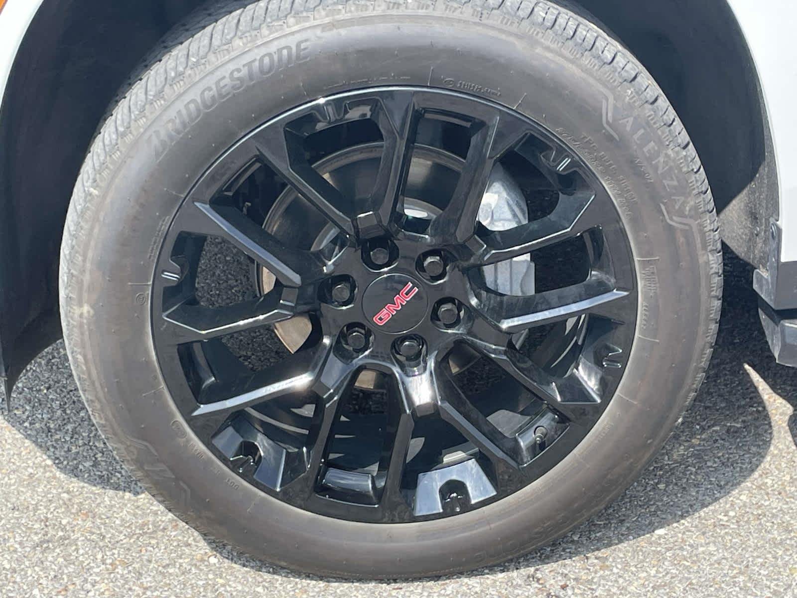 Used 2025 Summit White GMC Elevation image 14