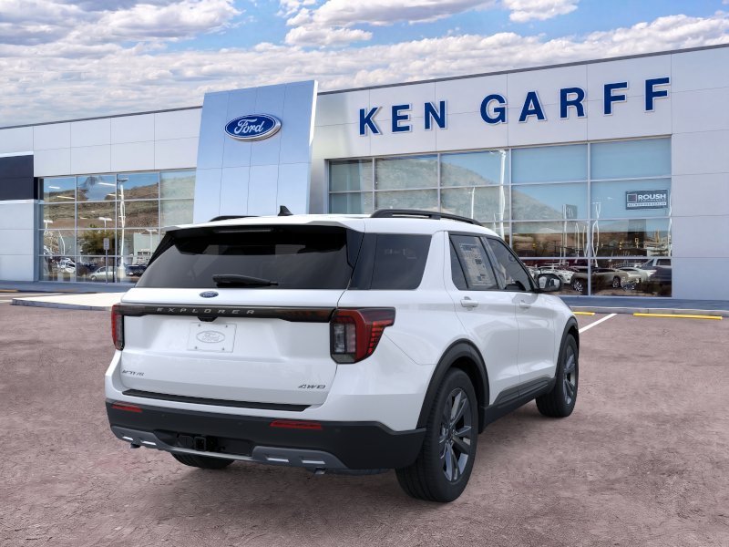 New 2026 Star White Metallic Tri-Coat Ford Active image 8