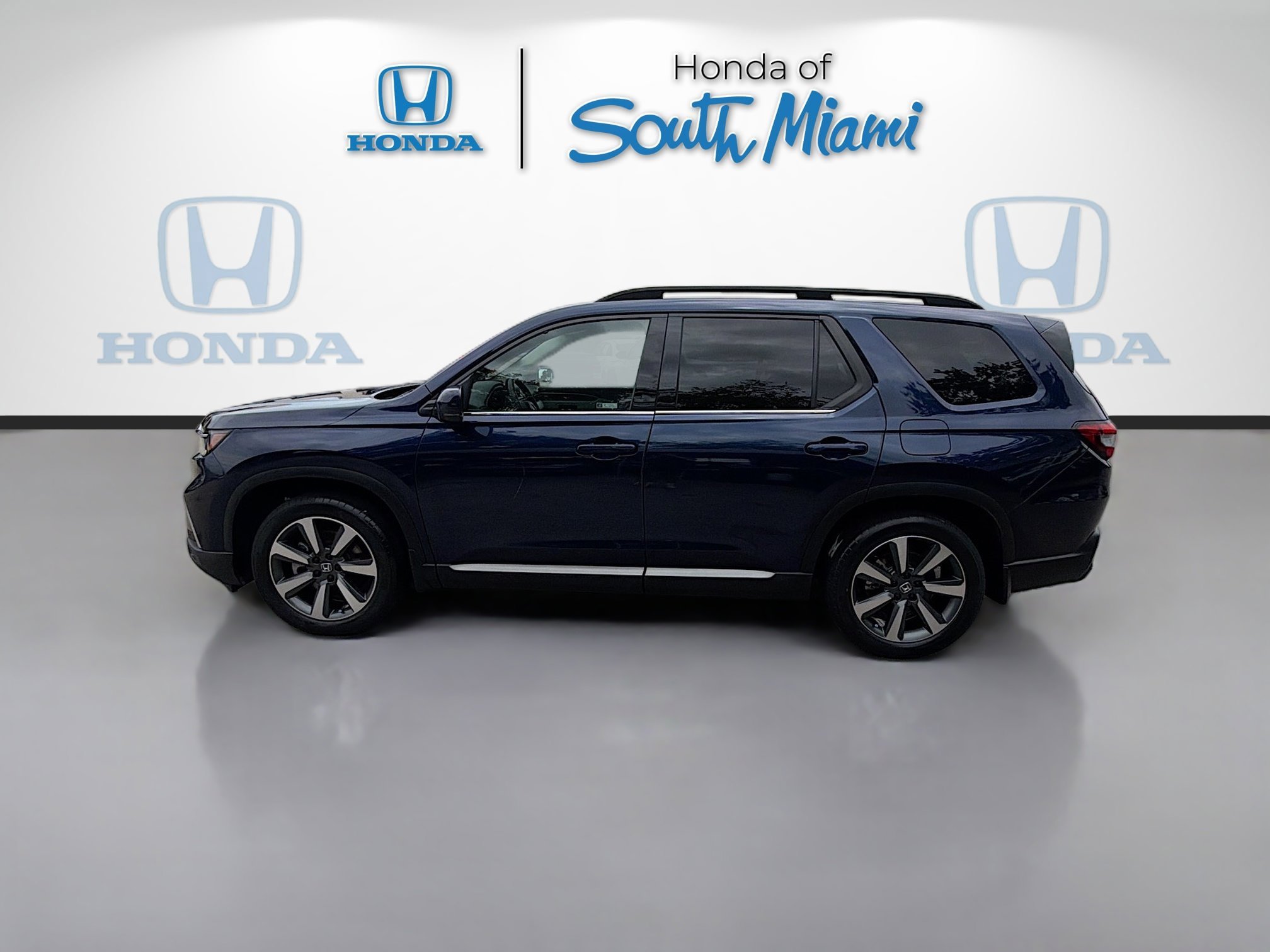 2024 Honda Pilot Touring - Photo 4