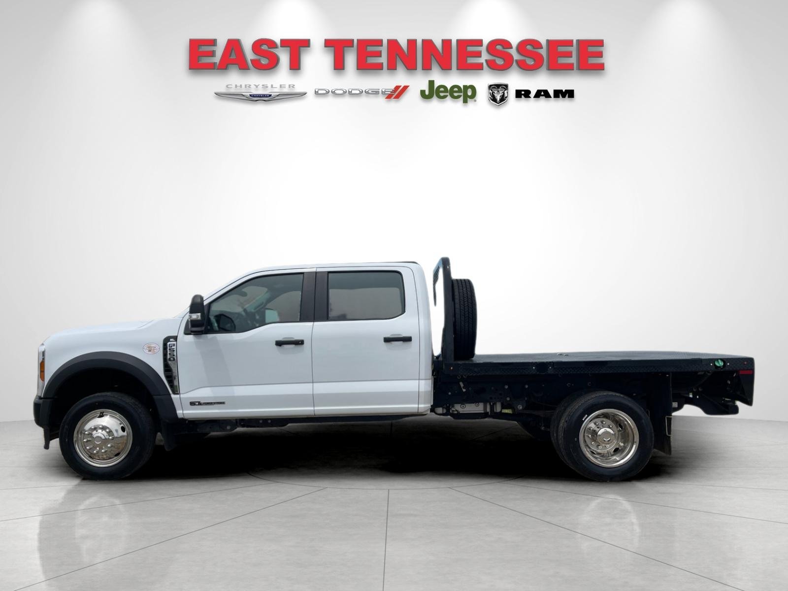 Used 2024 White Ford XL image 6