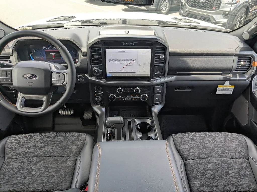 New 2026 Oxford White Ford Tremor image 15