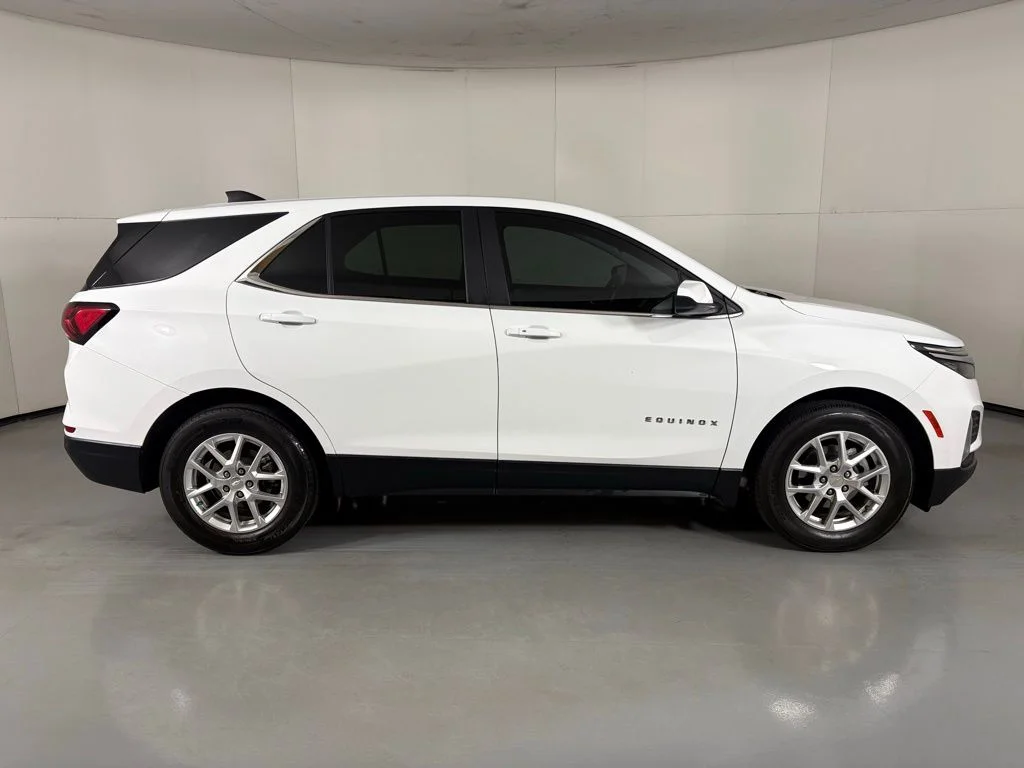 Used 2024 White Chevrolet LT image 9