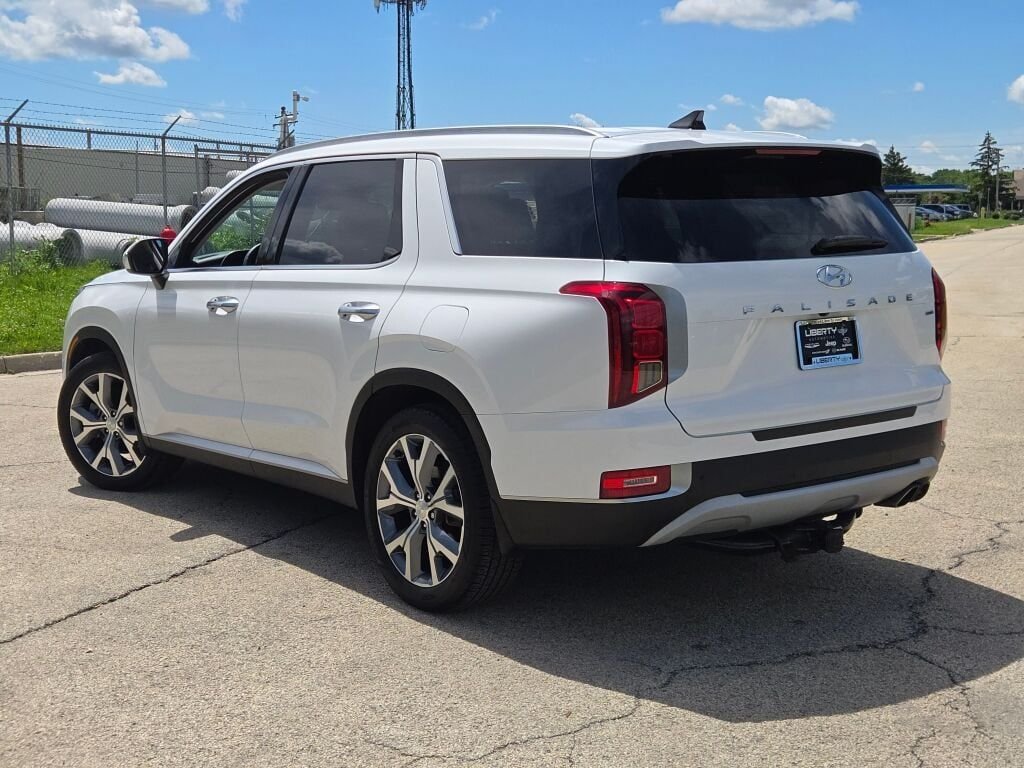 Used 2021 White Hyundai SEL image 13