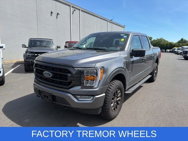 Used 2023 Gray Ford XLT image 3