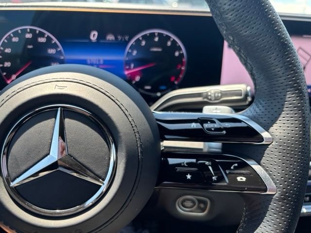 Used 2024  Mercedes-Benz GLS 450 image 27