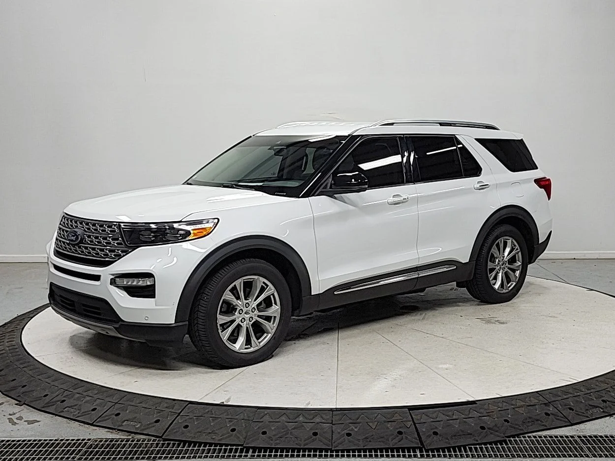 Used 2021 White Ford Limited image 3