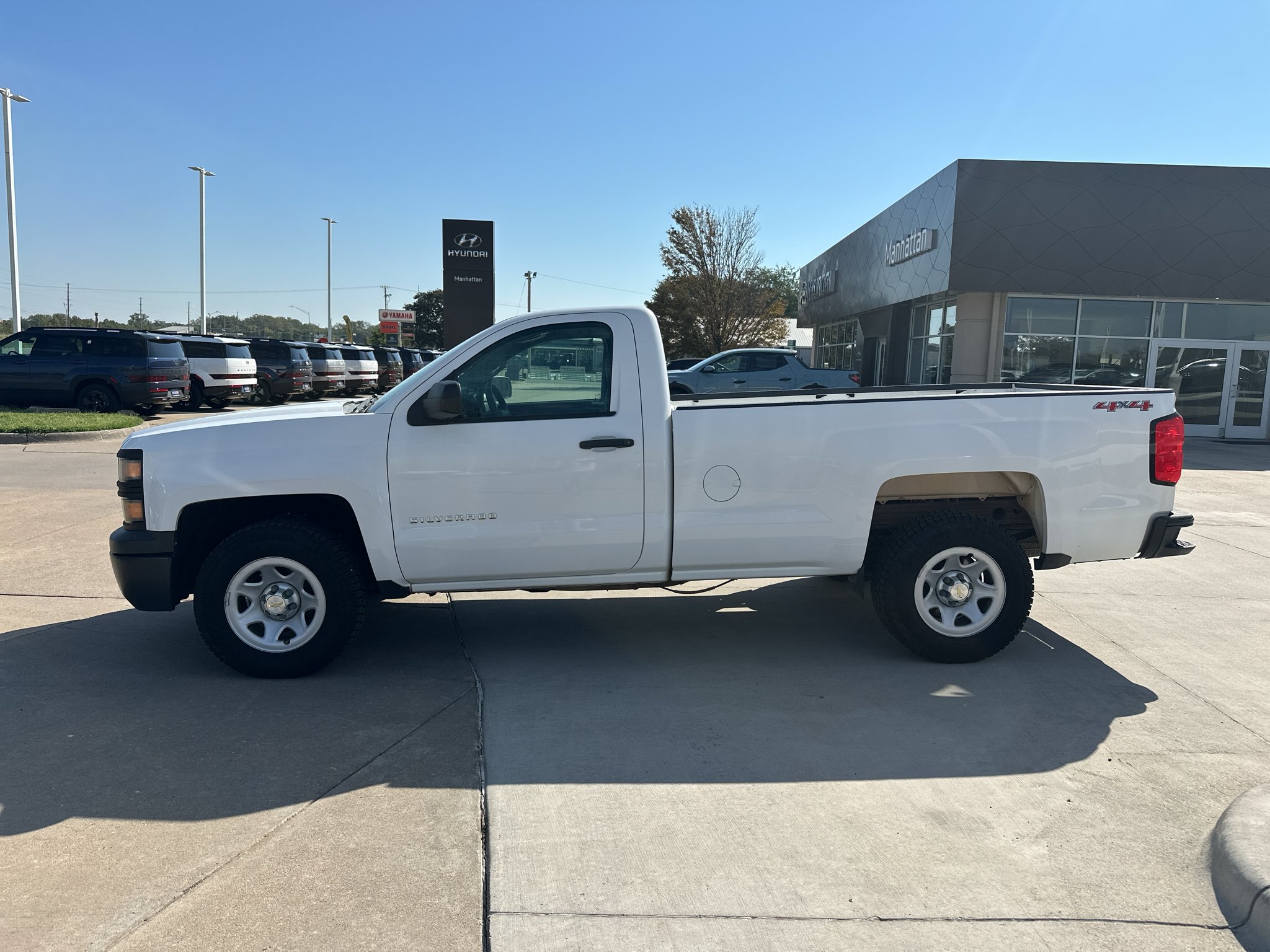 Used 2015 Summit White Chevrolet Work Truck image 9
