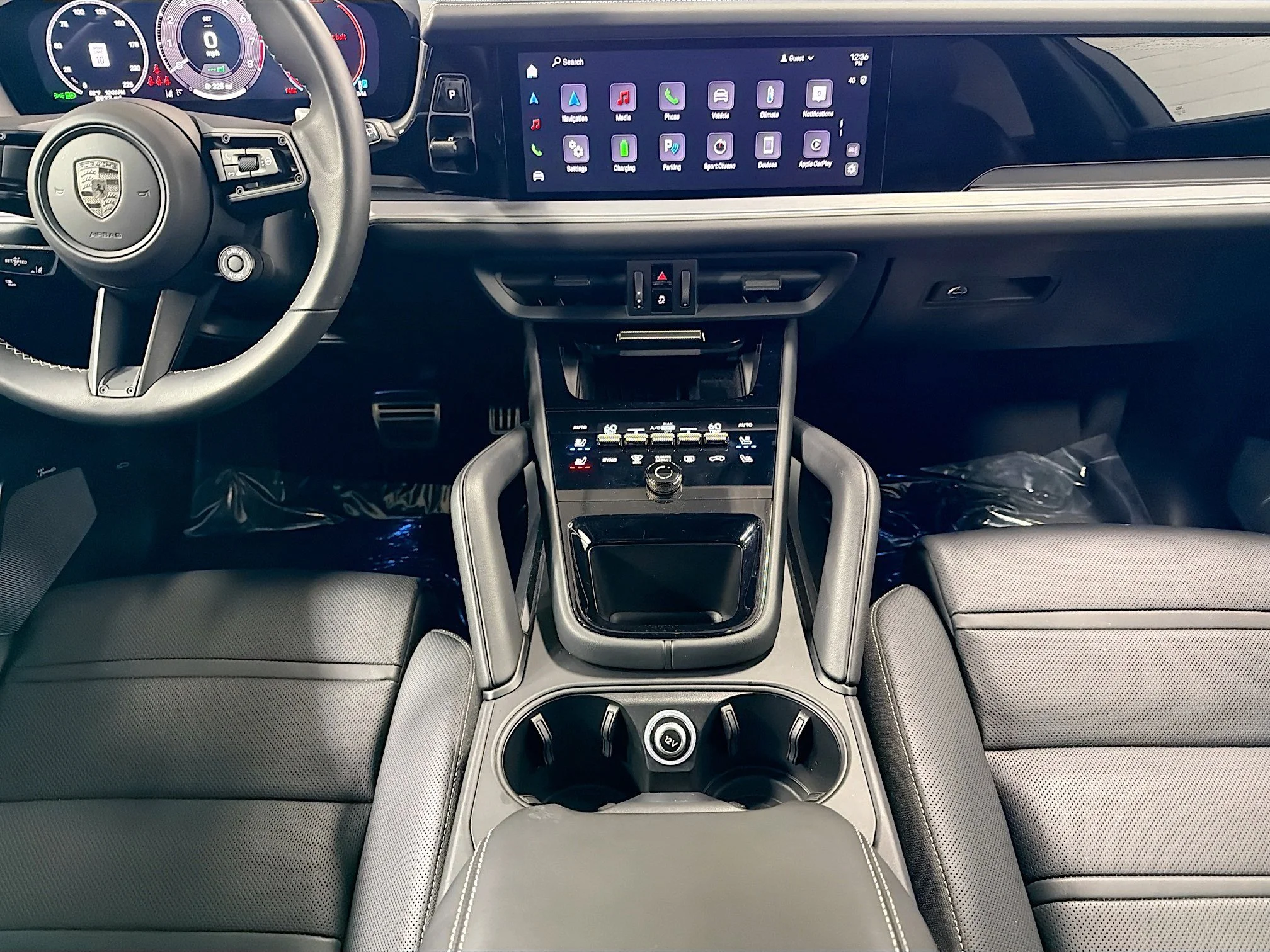 2025 Porsche Cayenne Turbo E-Hybrid - Photo 21