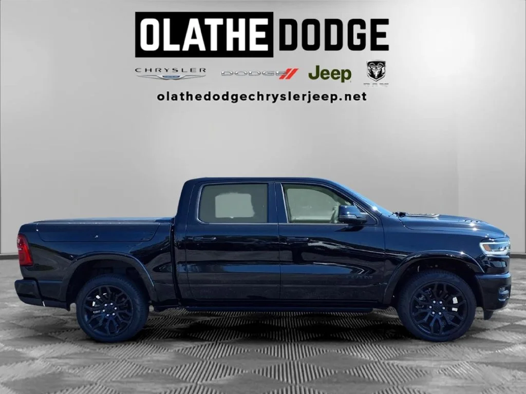 New 2026 Diamond Black Crystal Pearl-Coat Exterior Paint RAM Limited image 29