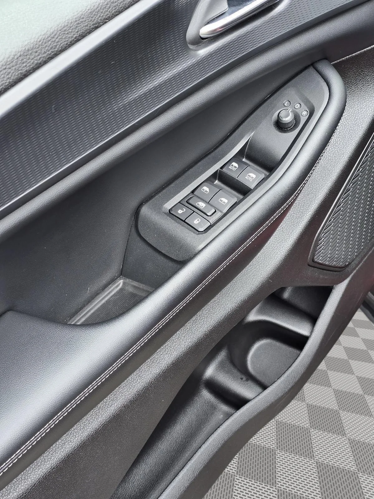 2024 Jeep Grand Cherokee Altitude - Photo 13