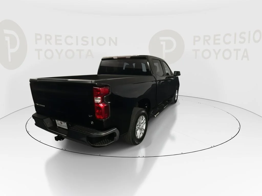 Used 2021 Black Chevrolet LT image 17
