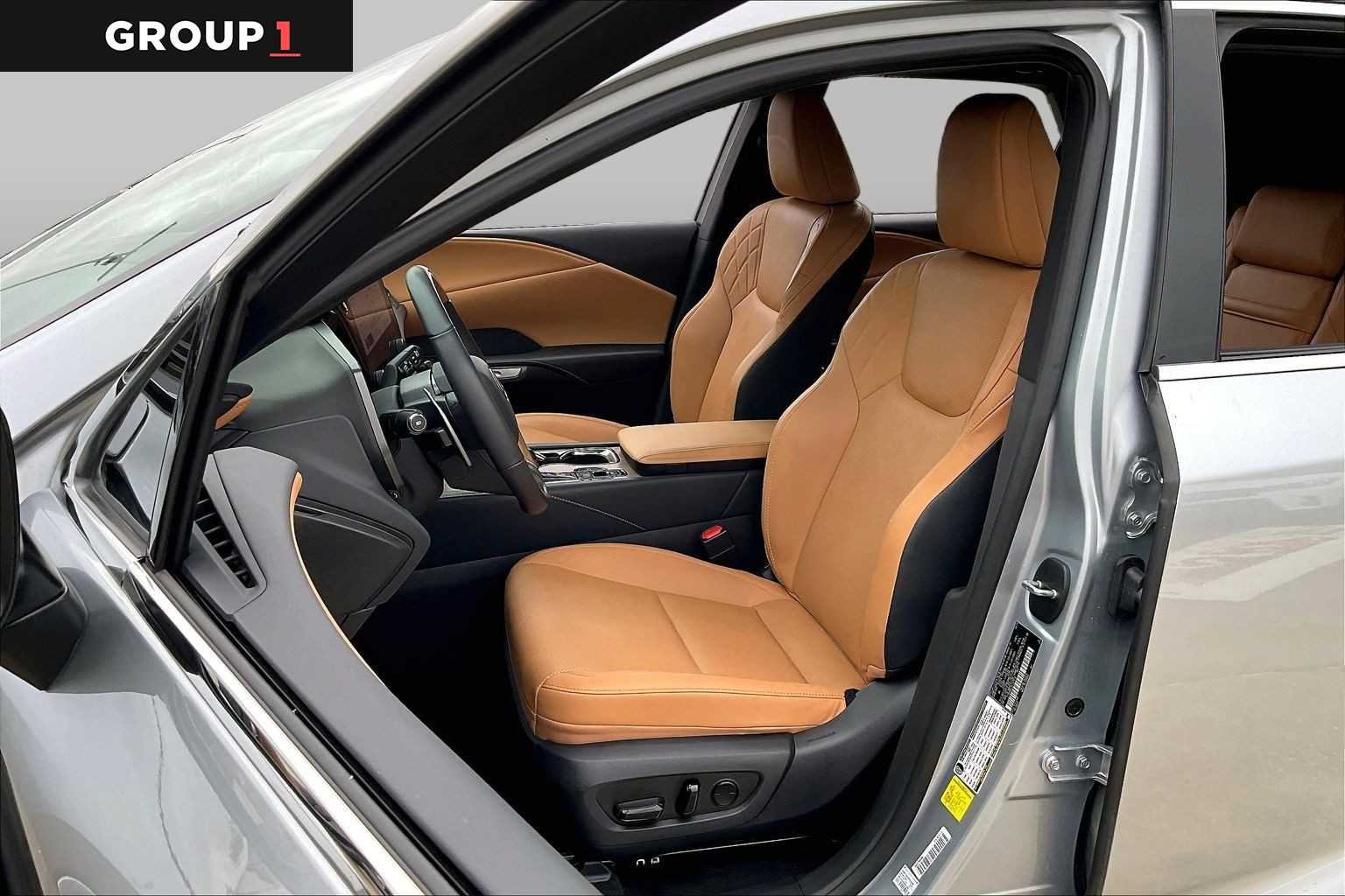 Used 2024 Iridium Lexus Premium image 7