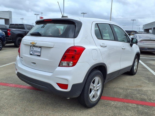 Used 2020 SUMMIT WHITE Chevrolet LS image 2