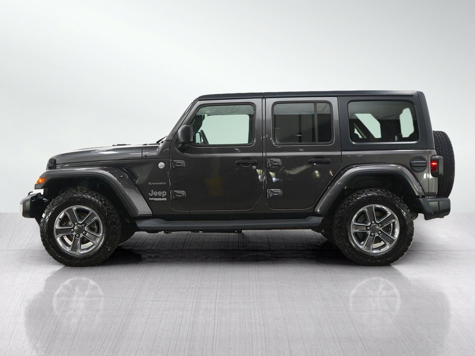 Used 2019 Jeep Wrangler Unlimited Sahara with VIN 1C4HJXEG3KW589642 for sale in White Bear Lake, Minnesota