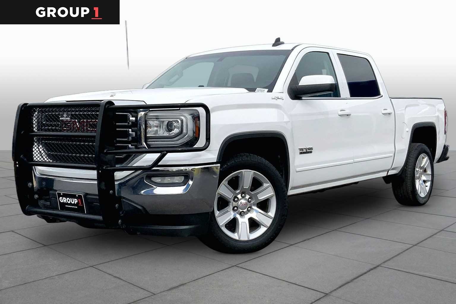 2018 GMC Sierra 4WD Crew Cab Short Box SLE's photo