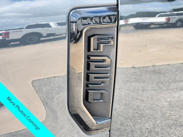 Used 2021 Gray Metallic Ford Lariat image 11