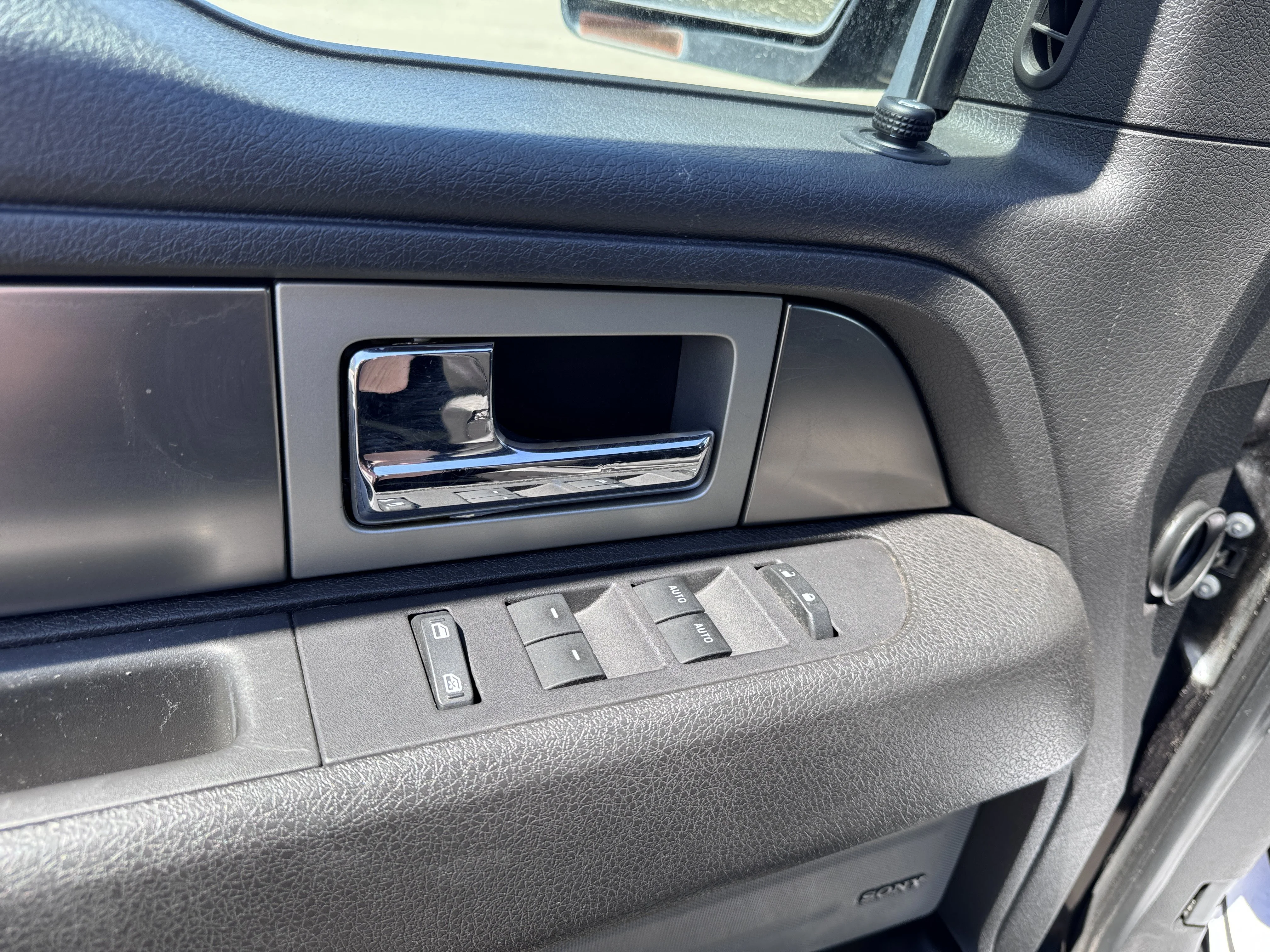 Used 2014 Black Ford FX4 image 11