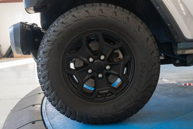 Used 2022 Silver Jeep Willys image 2