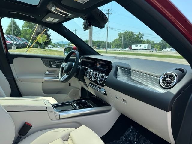 Certified Used 2026 Red Mercedes-Benz GLA 250 image 28