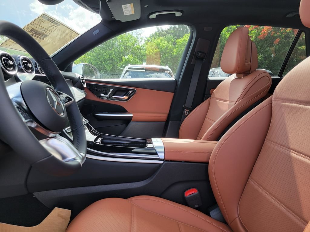New 2026 Cirrus Silver Metallic Mercedes-Benz GLC 300 image 18
