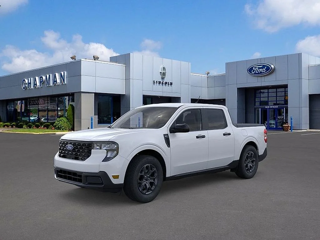 New 2026 Oxford White Ford XLT image 1