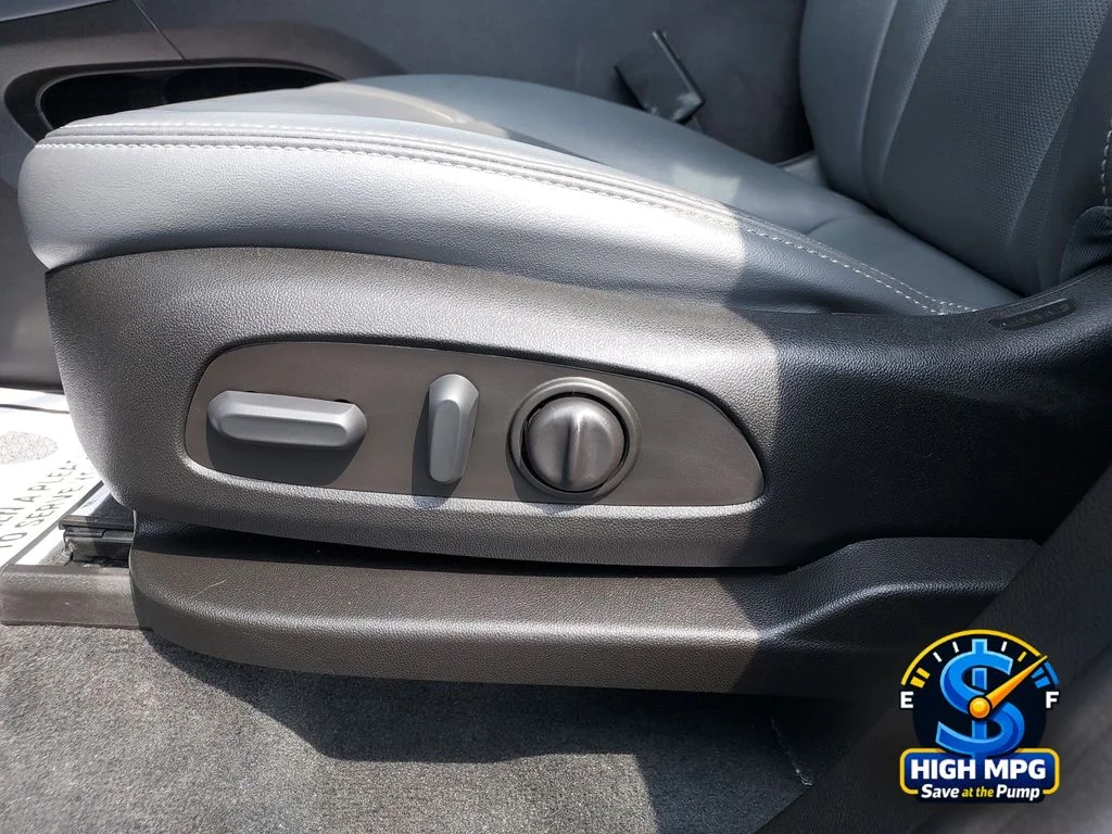 Used 2023 Gray Buick Essence image 10