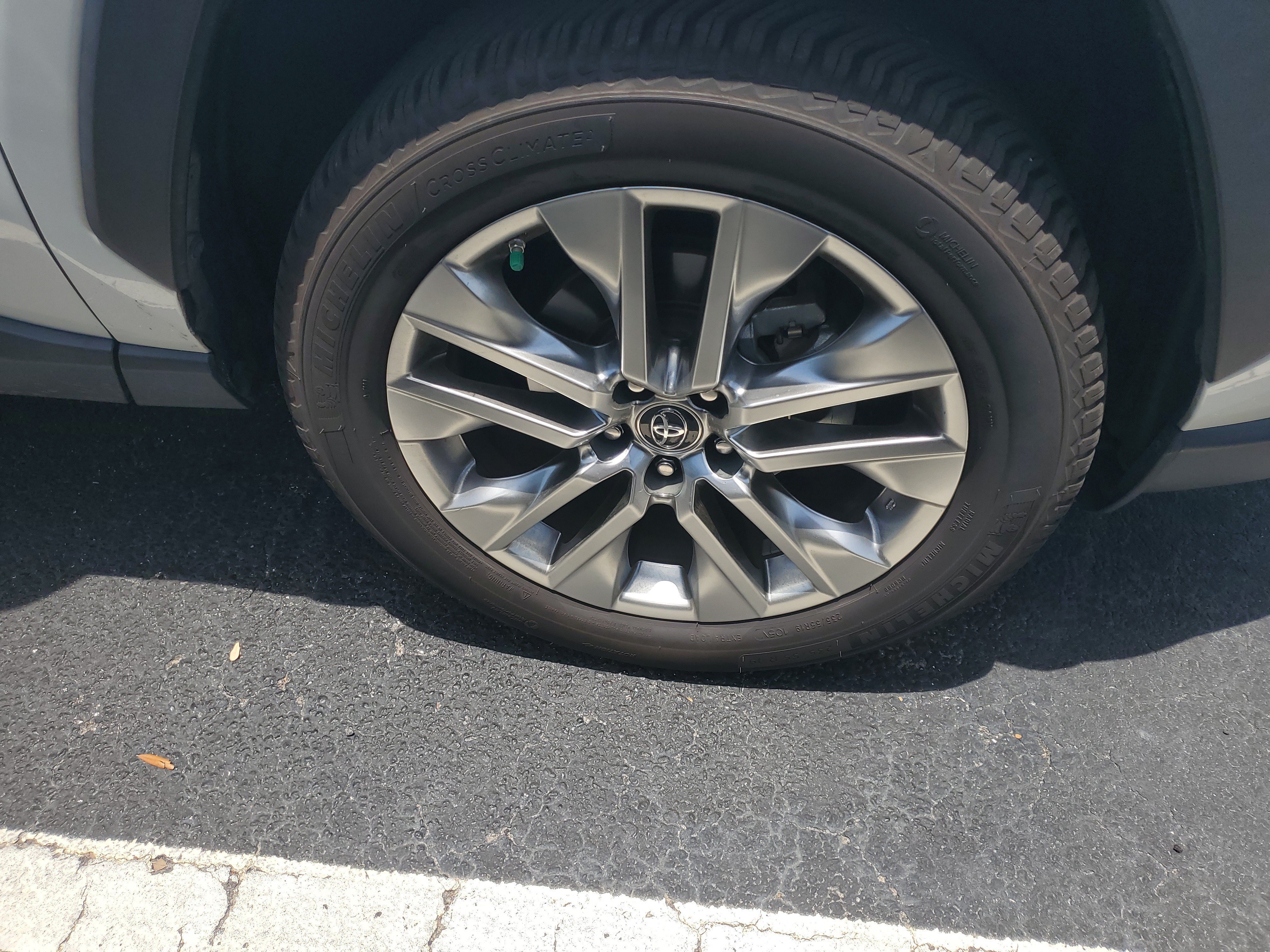 Used 2019 Blizzard Pearl Toyota Limited image 2