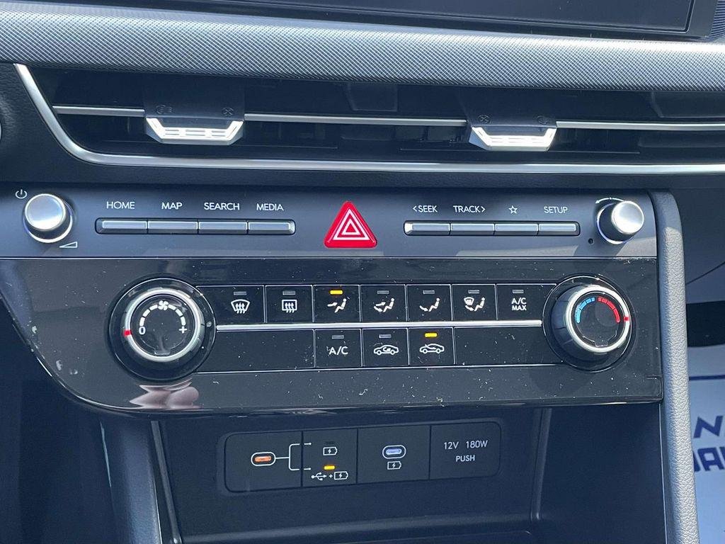 New 2026 White Hyundai SE image 26