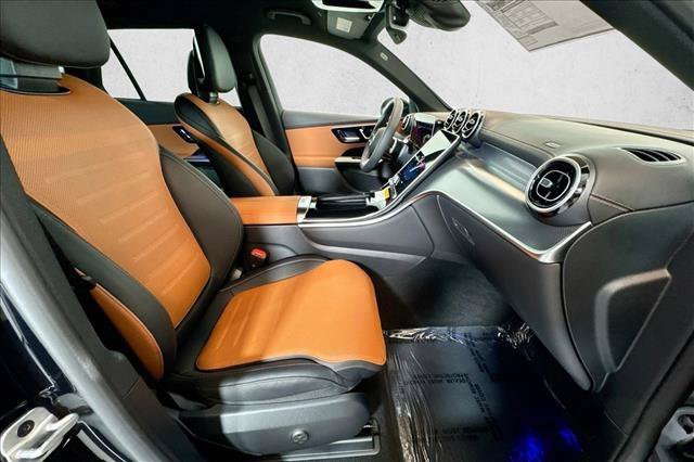 New 2026 Black Mercedes-Benz GLC 300 image 54