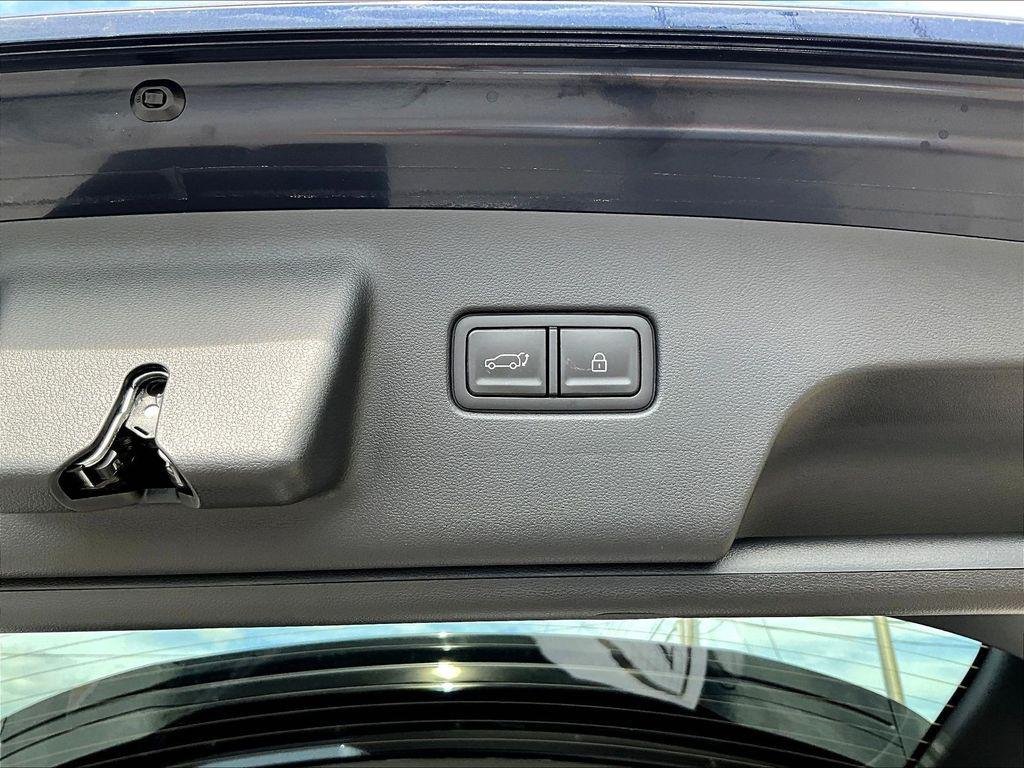 New 2026 Blue Hyundai SEL Premium 8P image 16