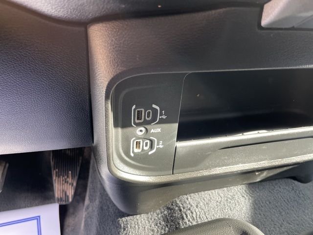 Used 2024 White Ram SLT image 33