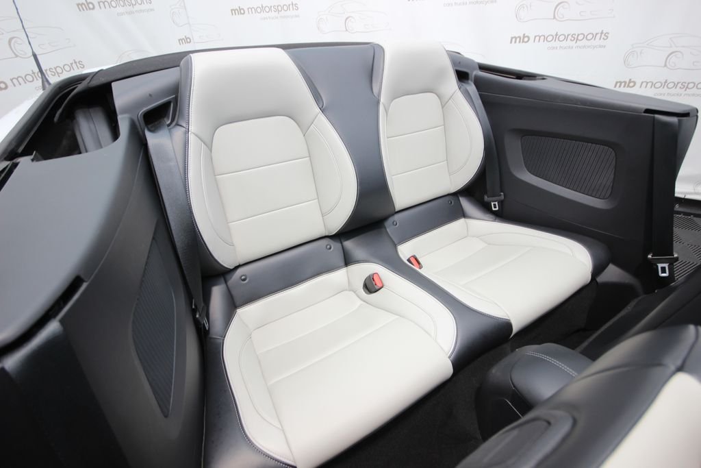 Used 2024 White Ford EcoBoost Premium image 26