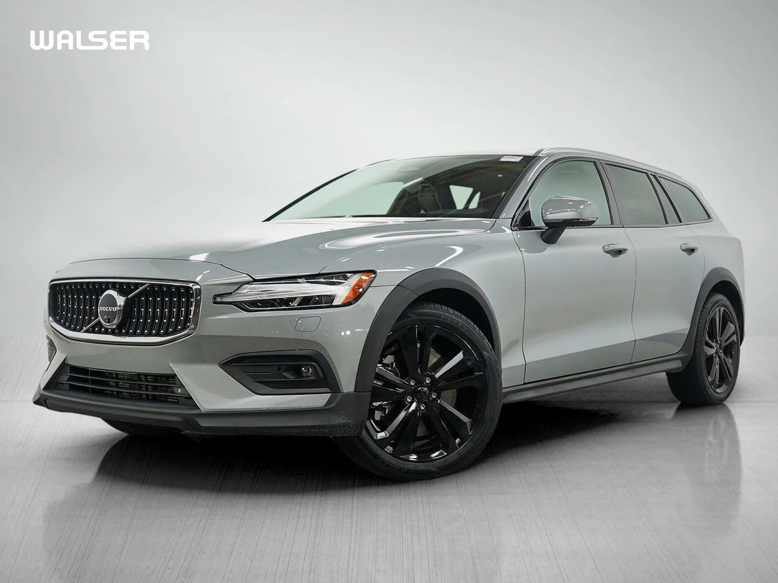 2025 Volvo V60 Cross Country B5 Plus AWD's photo