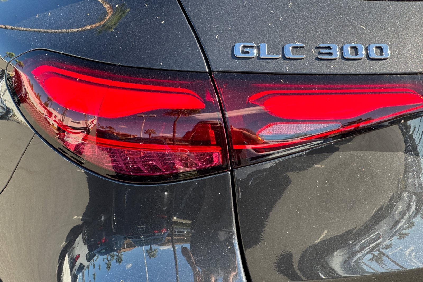 New 2027 Graphite Grey Metallic Mercedes-Benz GLC 300 image 15