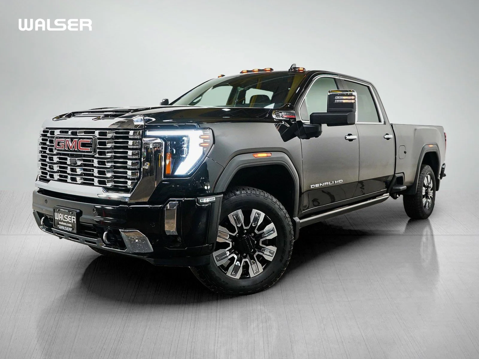 2025 GMC Sierra Denali 4WD Crew Cab Standard Box's photo