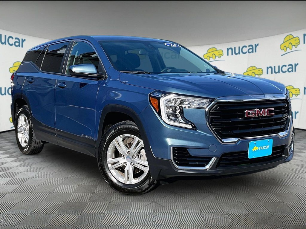 Used 2024 Downpour Metallic GMC SLE image 1