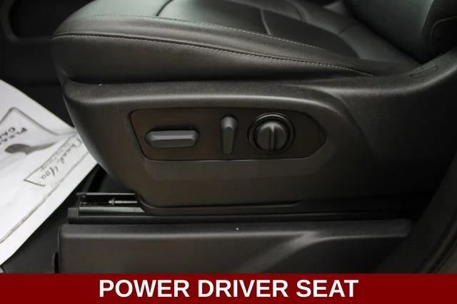 Used 2022 Gray GMC SLT image 3