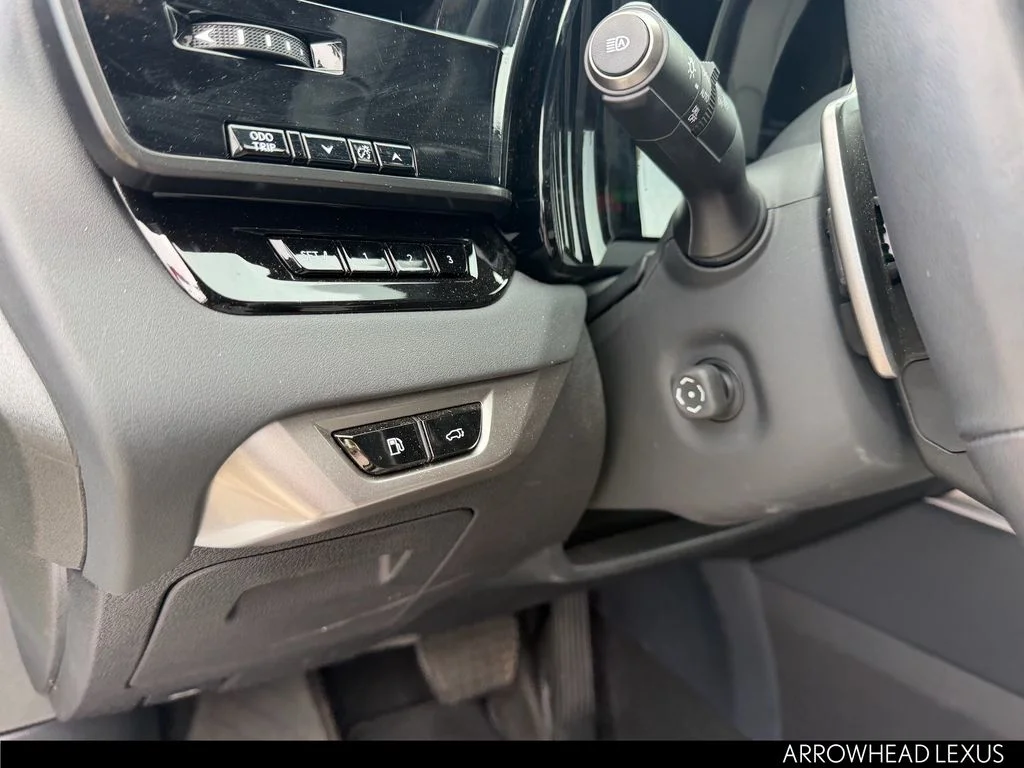 Used 2025 Silver Lexus 350h Premium Plus image 25