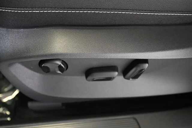 New 2026 Gray Volkswagen 1.5T SEL image 24