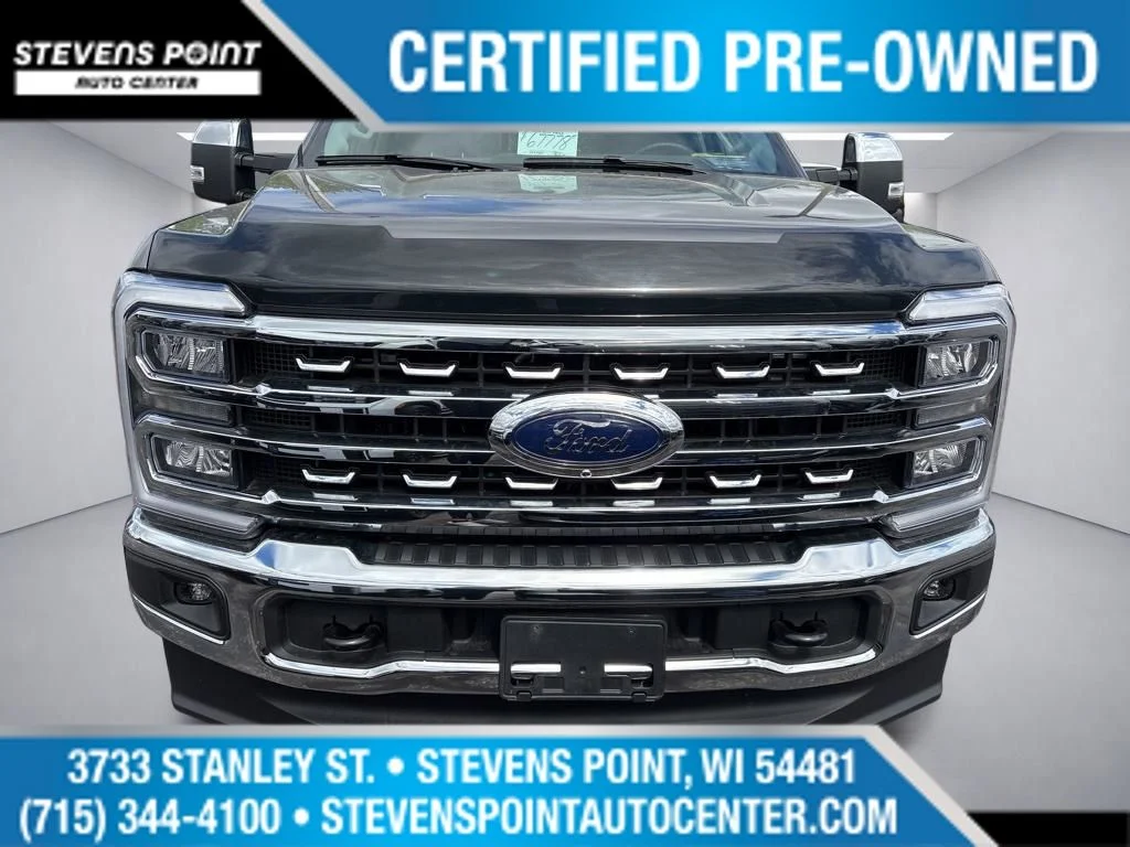 Used 2025 Carbonized Gray Metallic Ford Lariat image 12