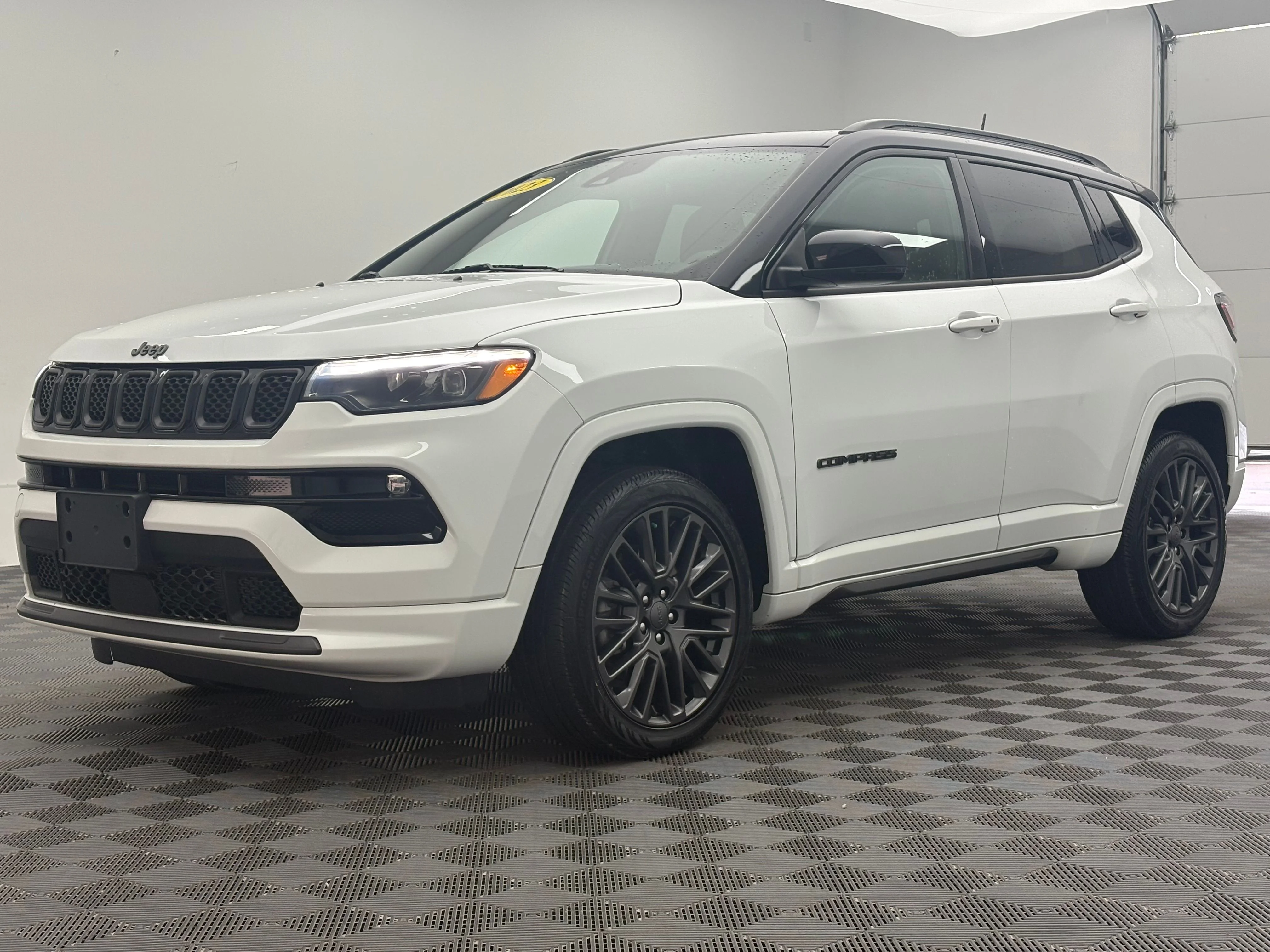 Used 2023 Bright White Clearcoat Jeep Limited image 2