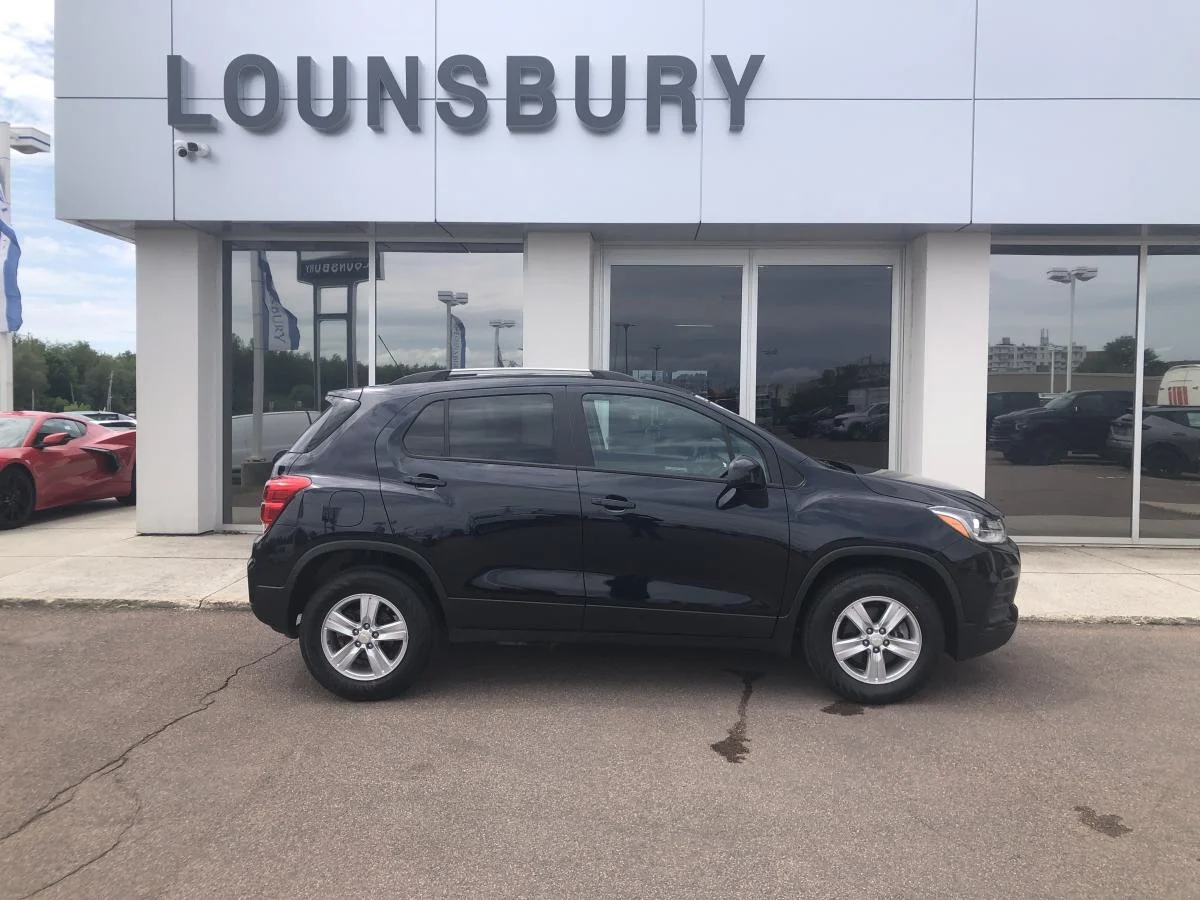 Used 2022 Blue Chevrolet AWD 4dr LT w/ Leather image 2